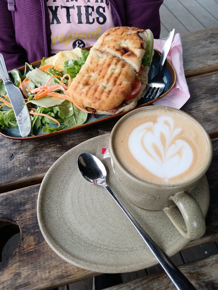 1771952096 860 photo