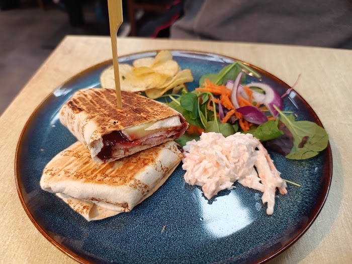 1771952098 327 photo