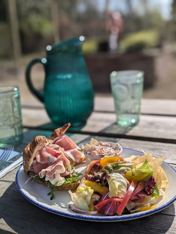 1772256098 421 photo