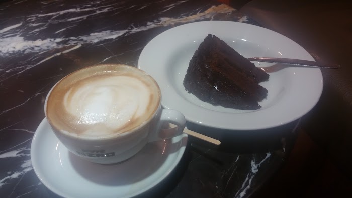 1772559700 927 photo